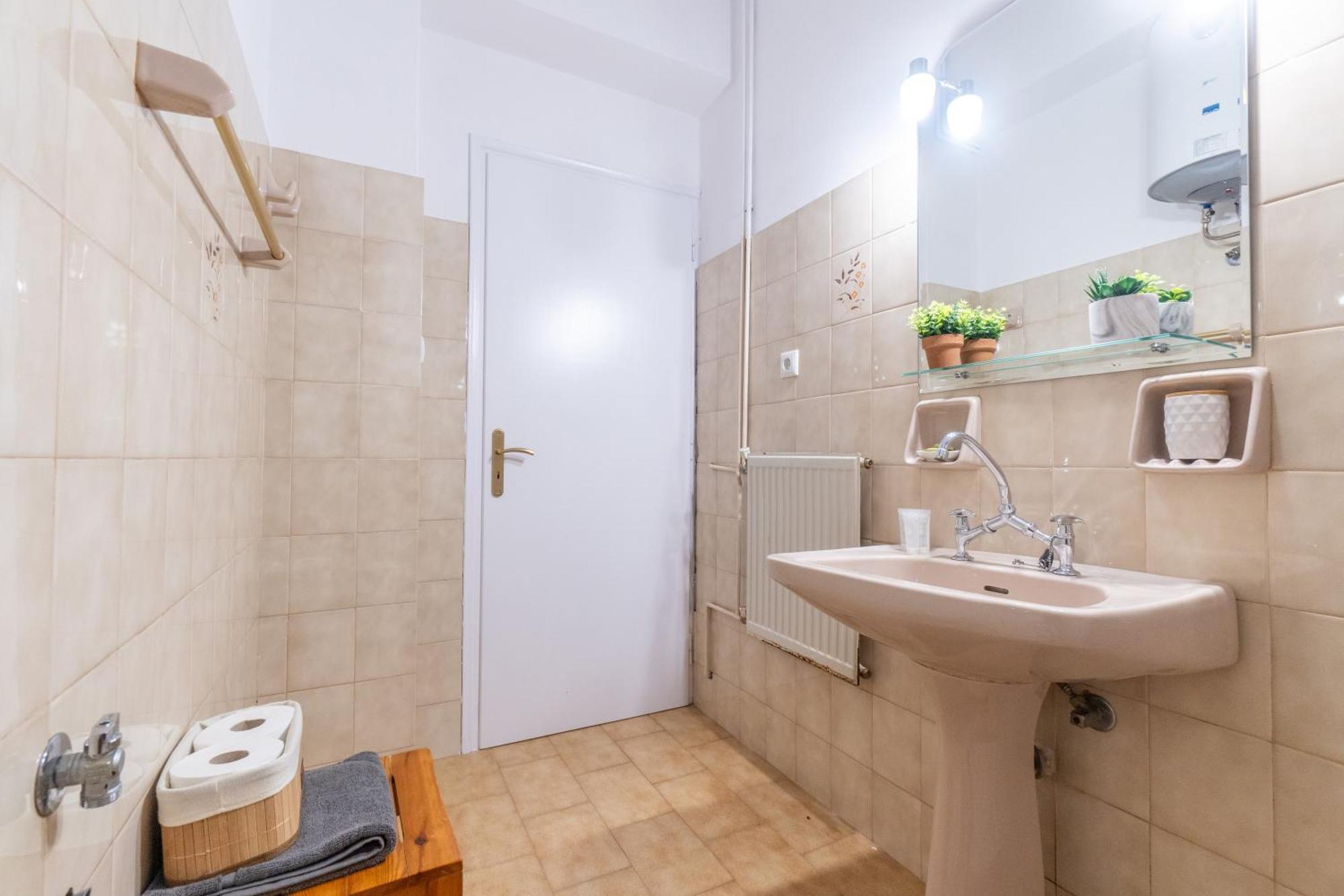 גאיוס Maestro Apartment מראה חיצוני תמונה